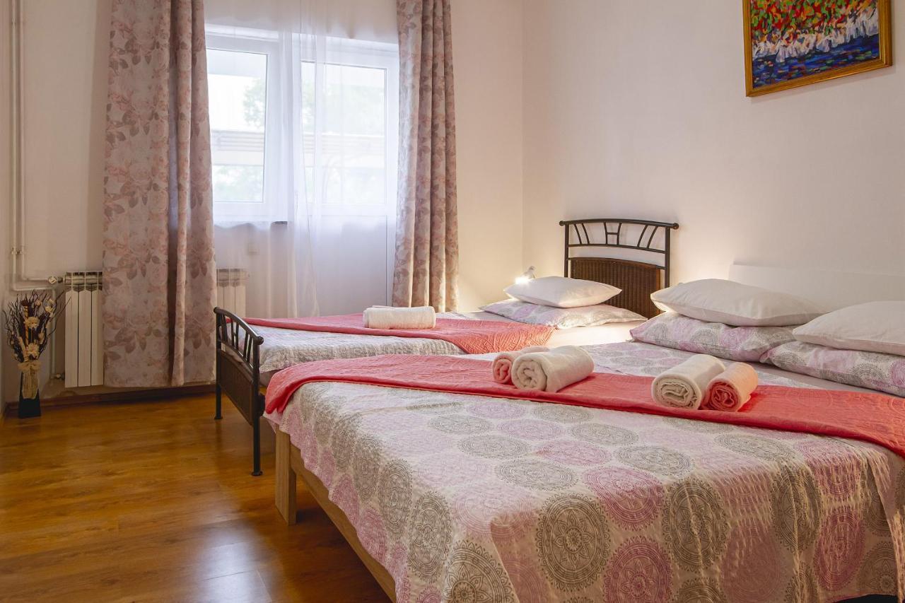 Apartmani Justic Njivice Buitenkant foto