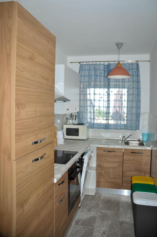 Apartmani Justic Njivice Buitenkant foto
