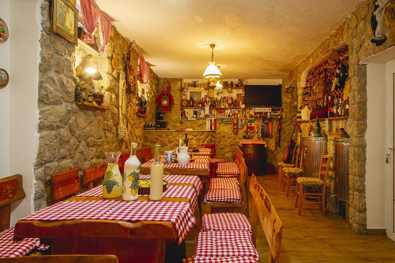 Apartmani Justic Njivice Buitenkant foto